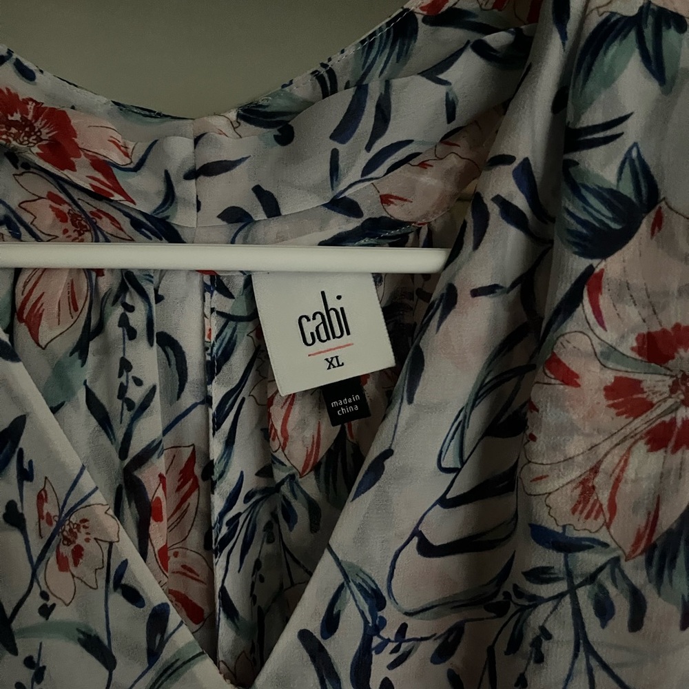 CAbi red whir and blue floral tank XL - Picture 2 of 6
